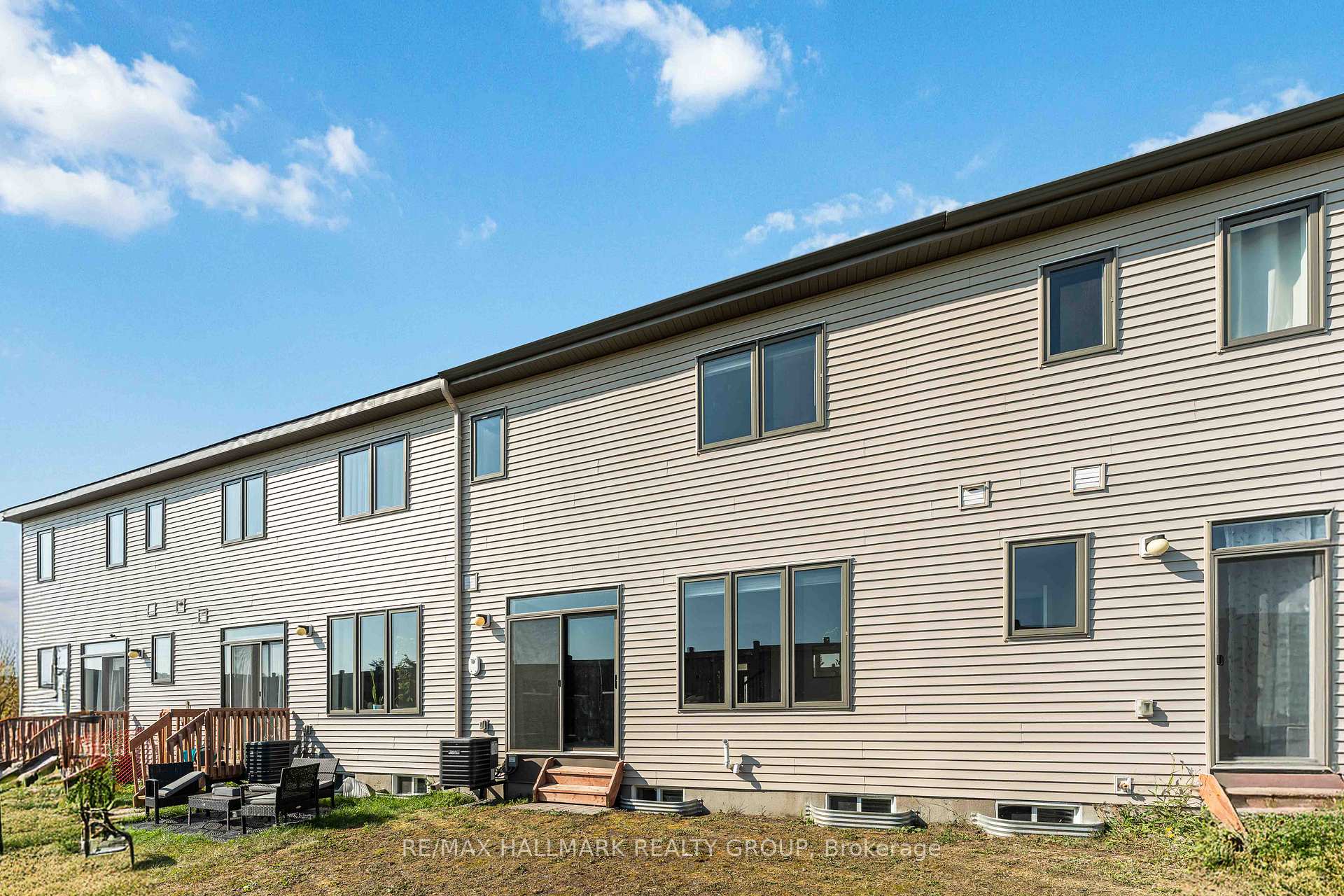 Photo 21 of 402 Edgevalley Court, Ottawa, Stittsville (North) — HOMEH