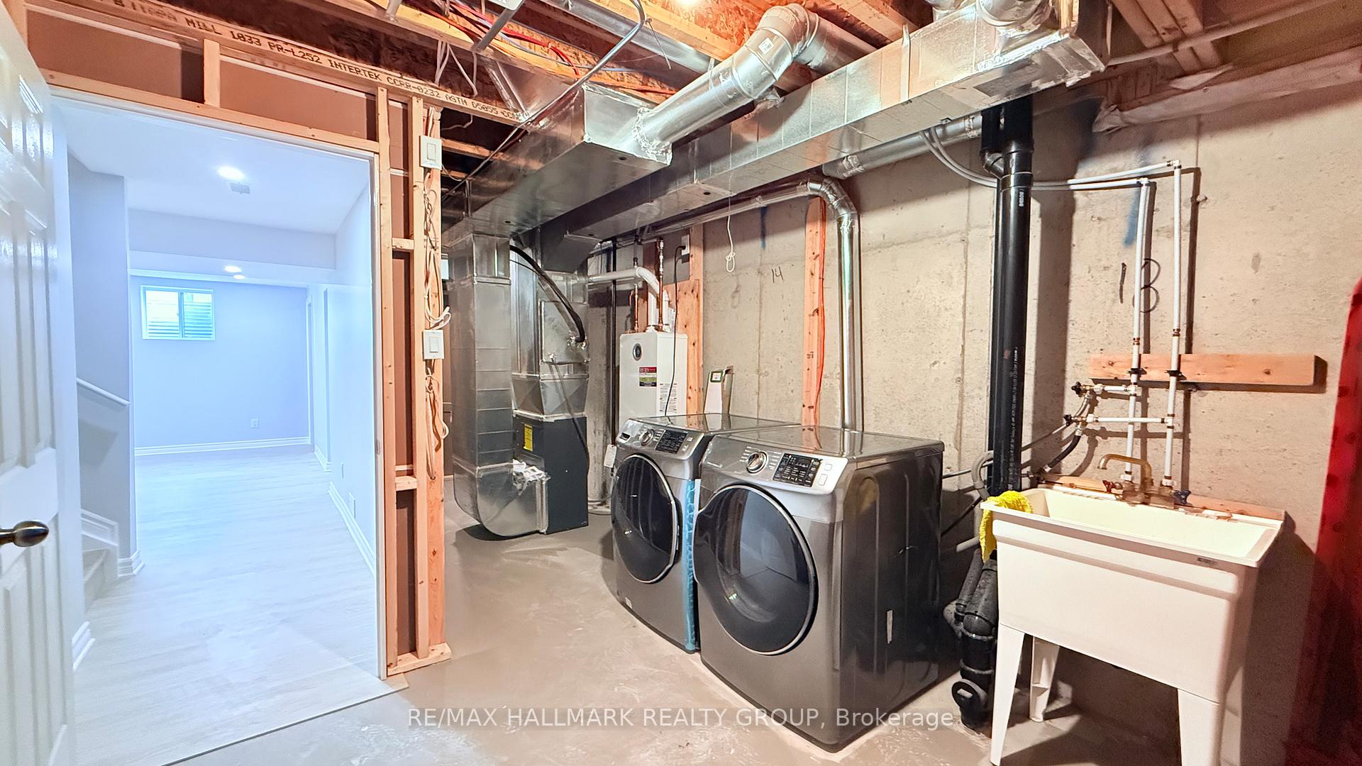 Photo 25 of 402 Edgevalley Court, Ottawa, Stittsville (North) — HOMEH