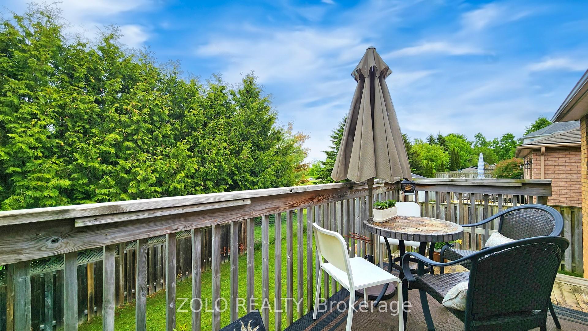 Photo 33 of 7 Golden Eagle Way, Barrie, Little Lake — HOMEH