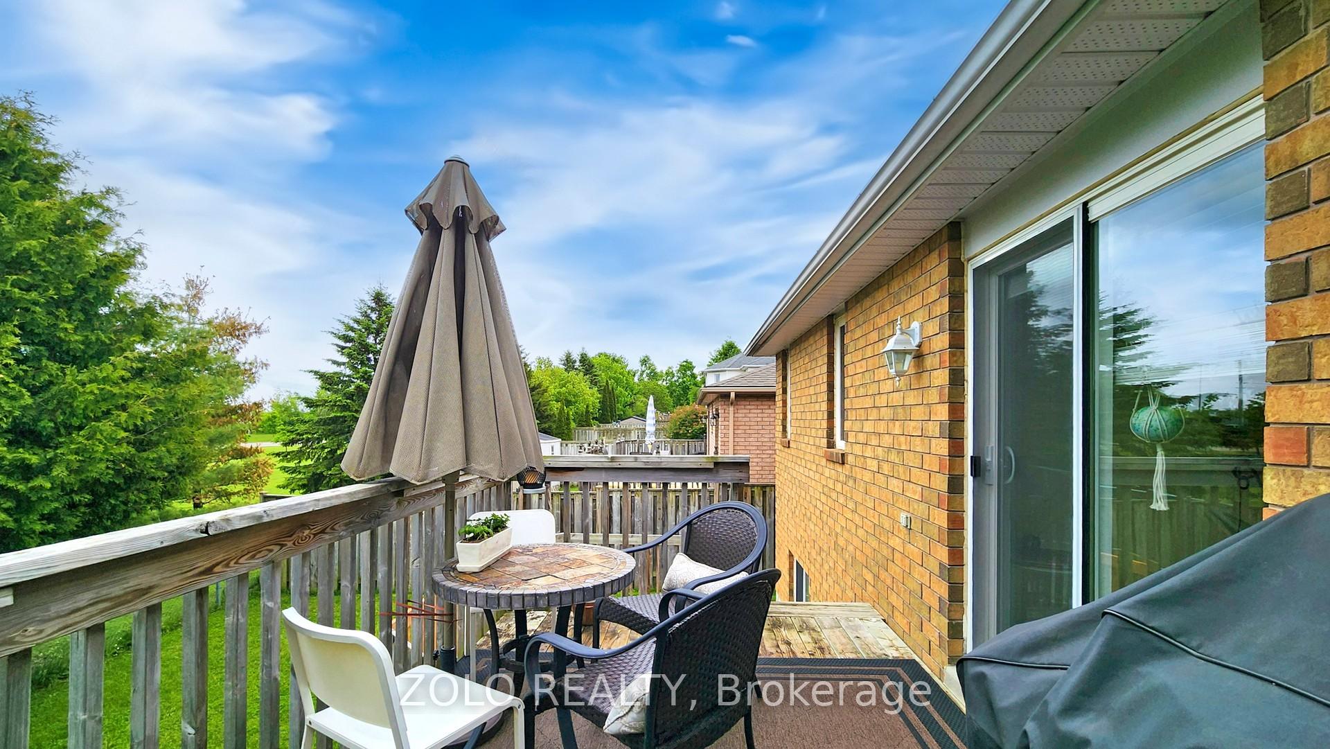 Photo 40 of 7 Golden Eagle Way, Barrie, Little Lake — HOMEH