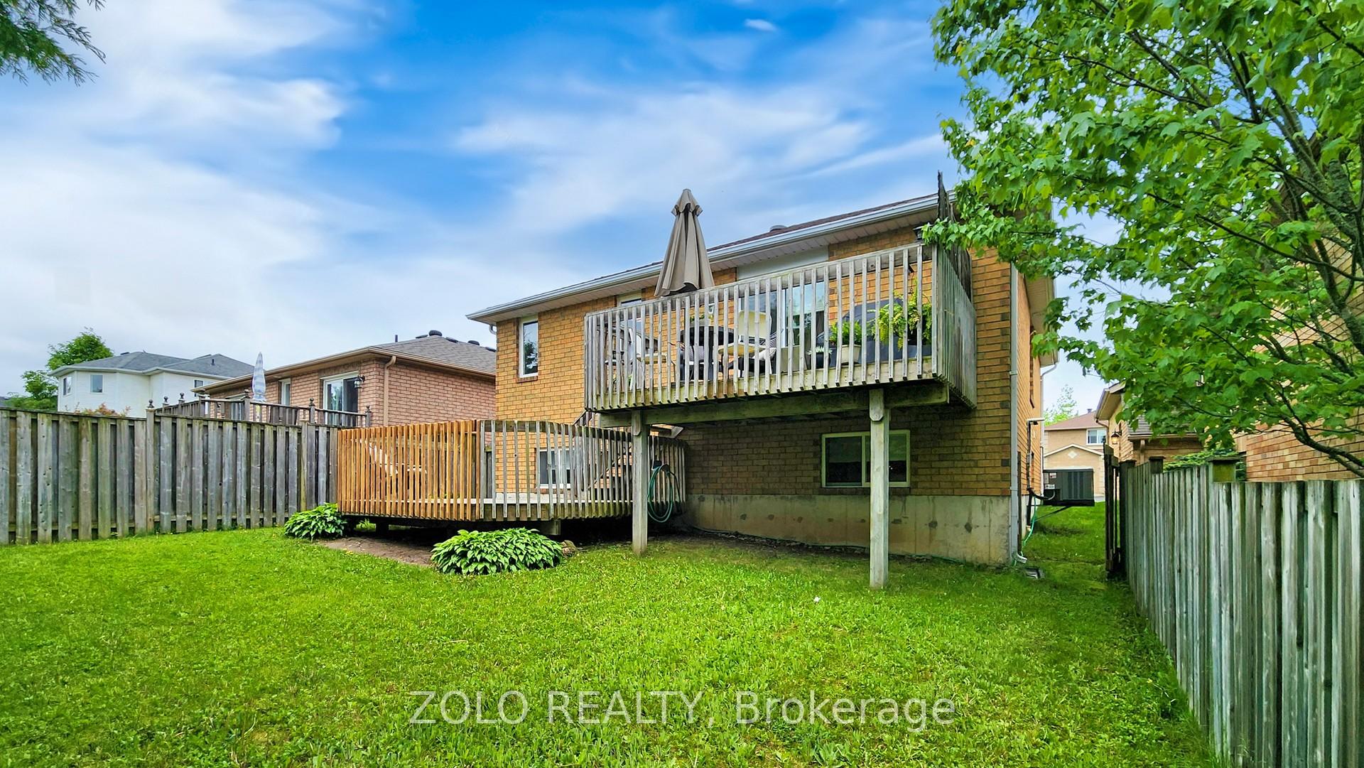 Photo 42 of 7 Golden Eagle Way, Barrie, Little Lake — HOMEH