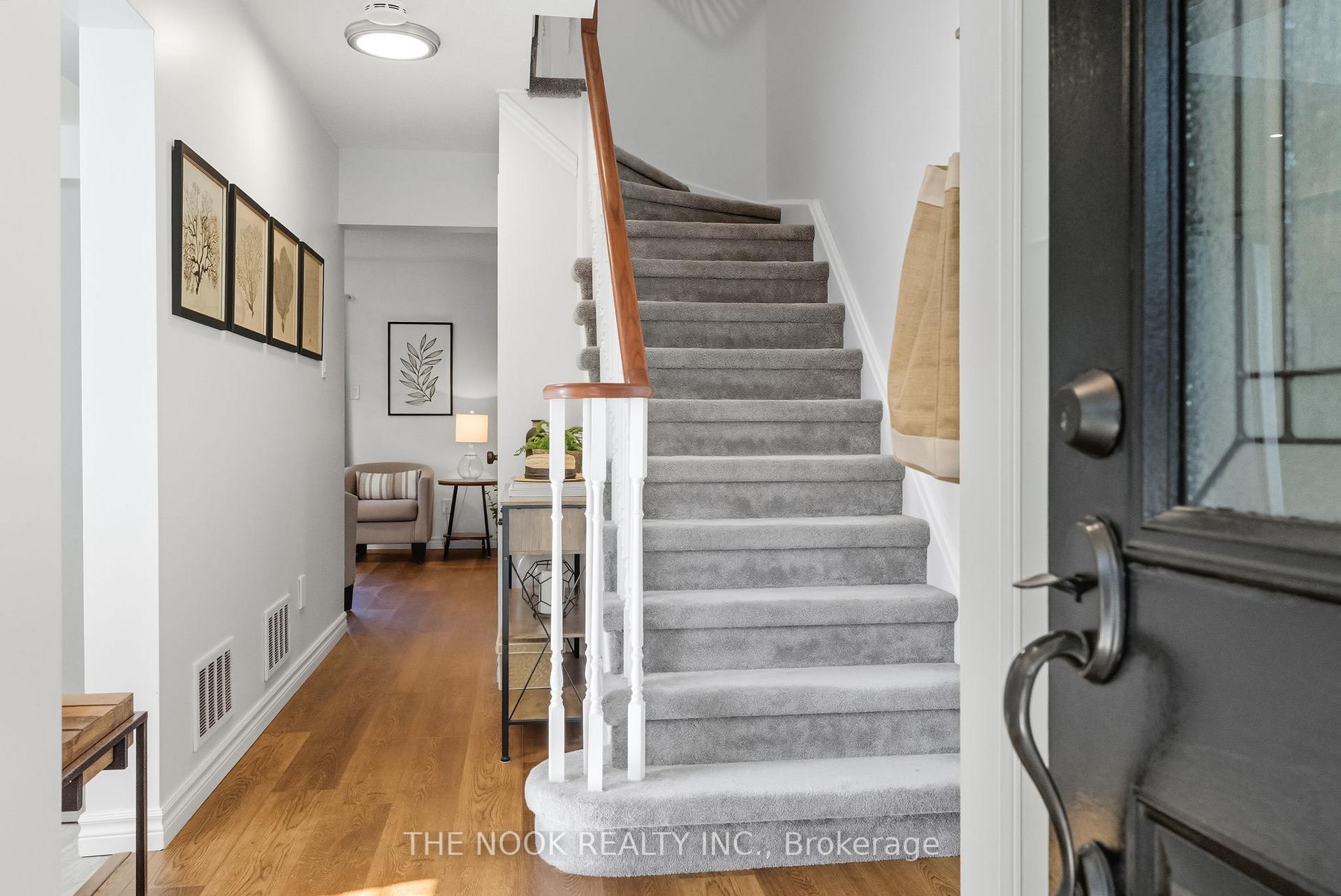 Photo 15 of 22 Wrenn Boulevard, Clarington, Bowmanville — HOMEH
