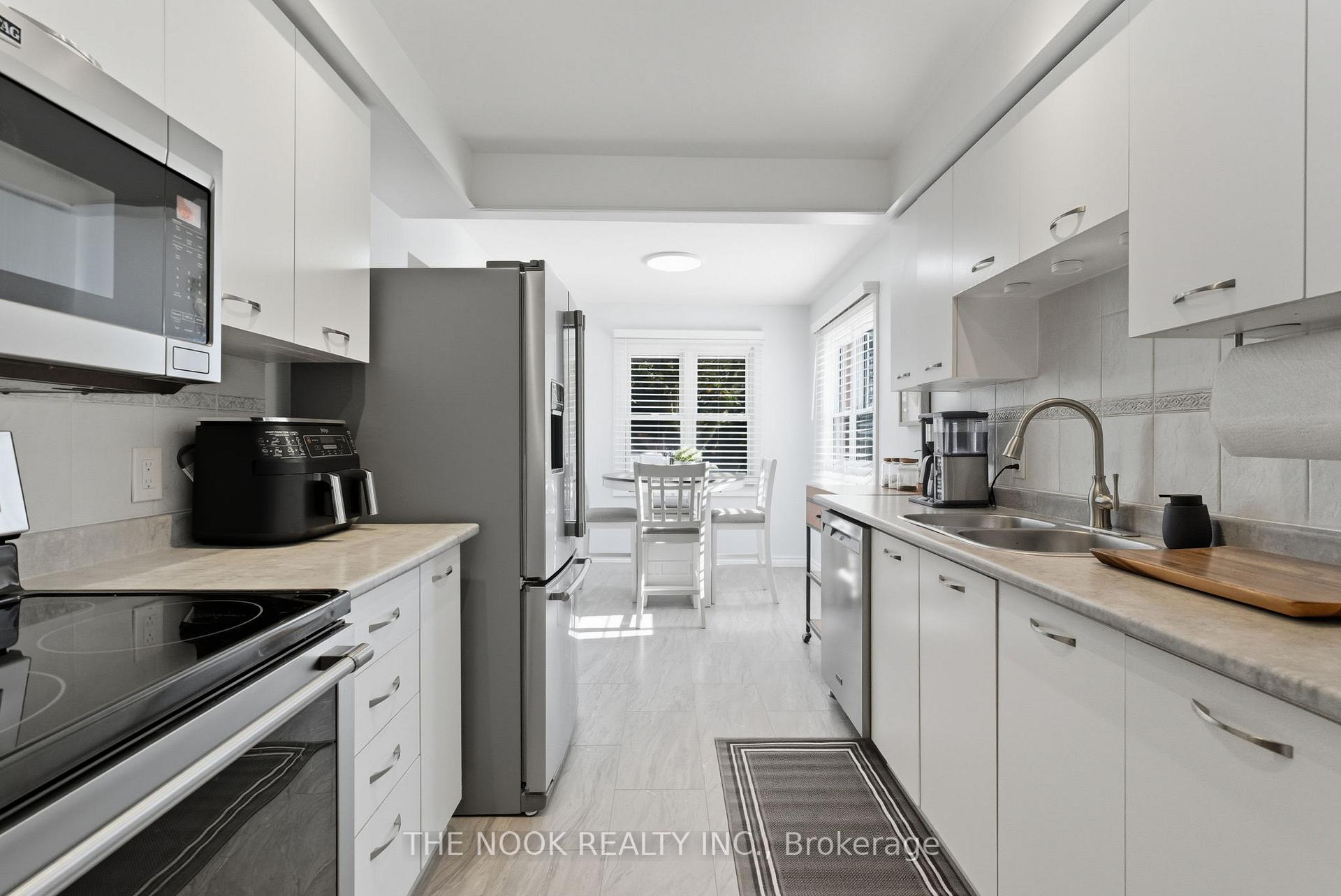 Photo 8 of 22 Wrenn Boulevard, Clarington, Bowmanville — HOMEH