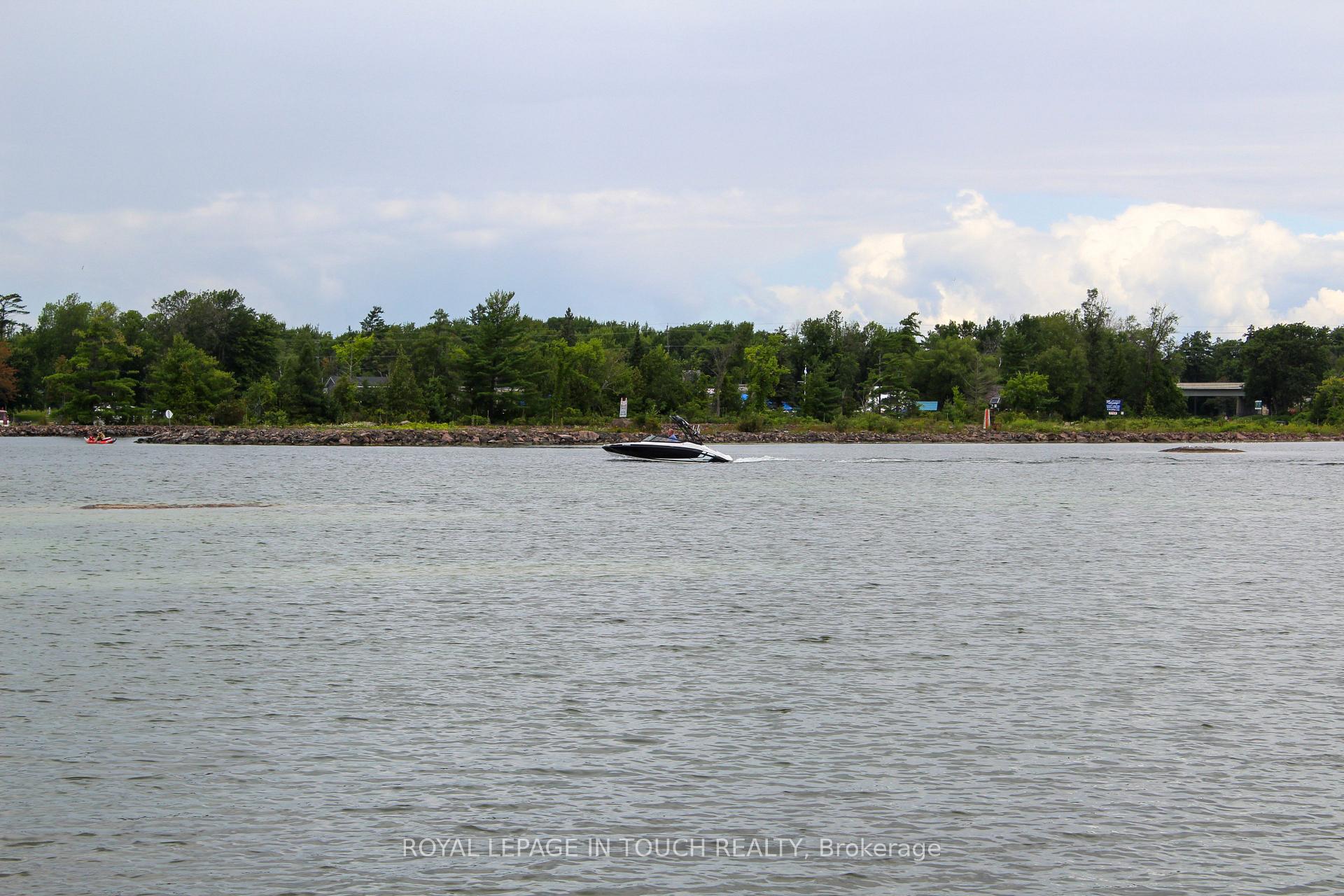 Photo 5 of 7698 Oak Point Road, Ramara, Rural Ramara — HOMEH