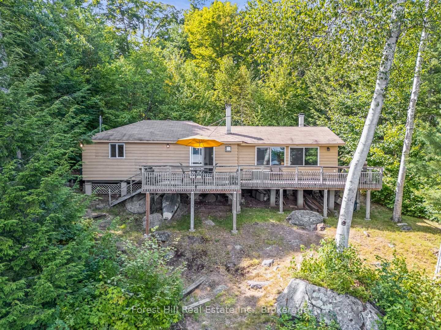 Photo 10 of 1277 Causeway Drive, Algonquin Highlands, McClintock — HOMEH