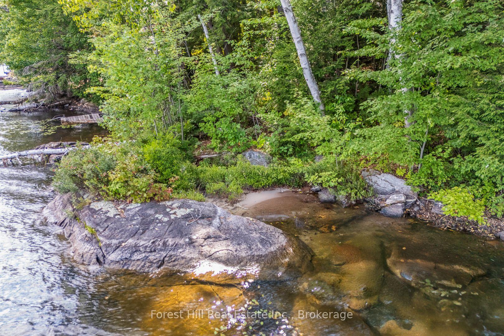 Photo 13 of 1277 Causeway Drive, Algonquin Highlands, McClintock — HOMEH