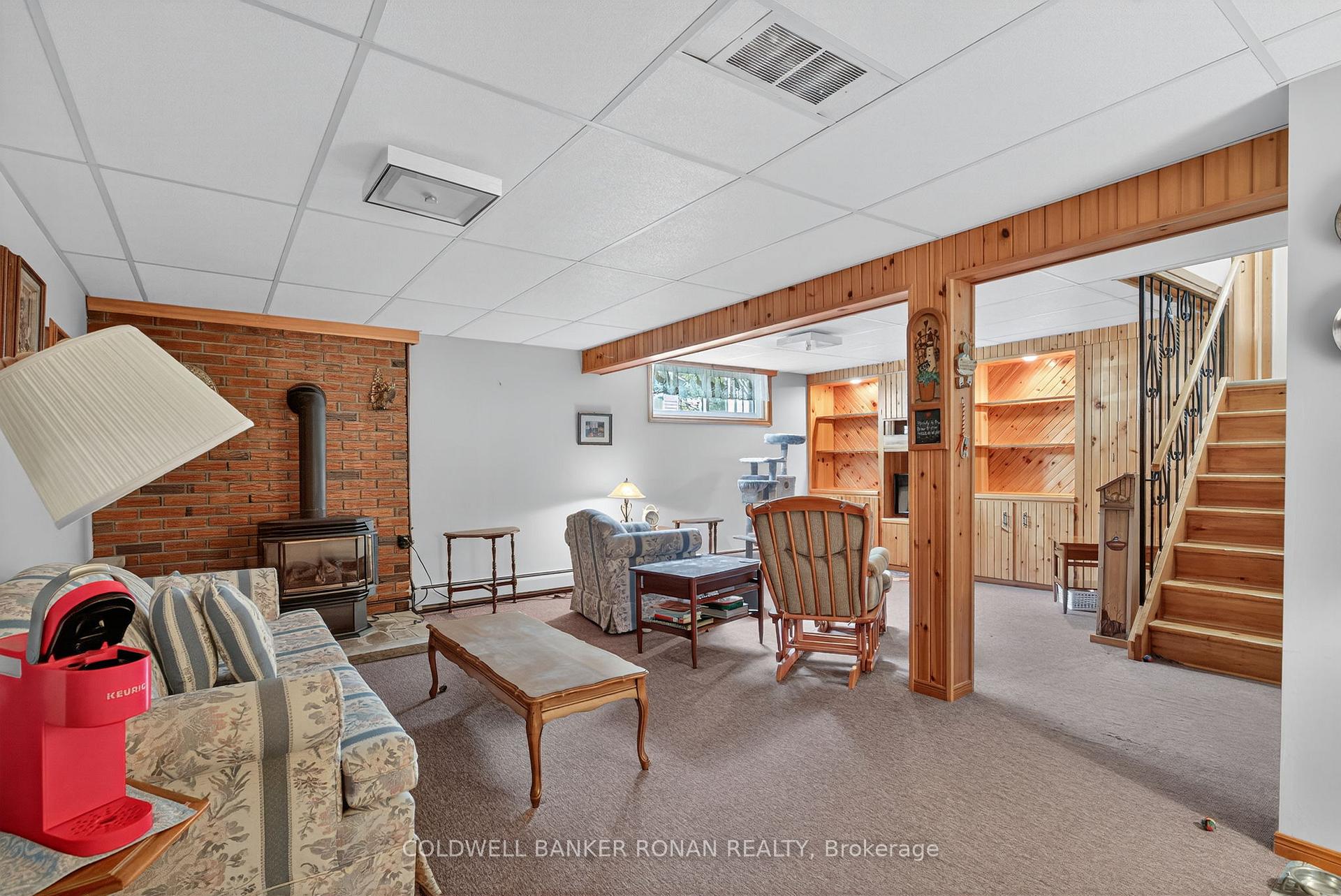 Photo 32 of 8 Douglas Drive, New Tecumseth, Alliston — HOMEH