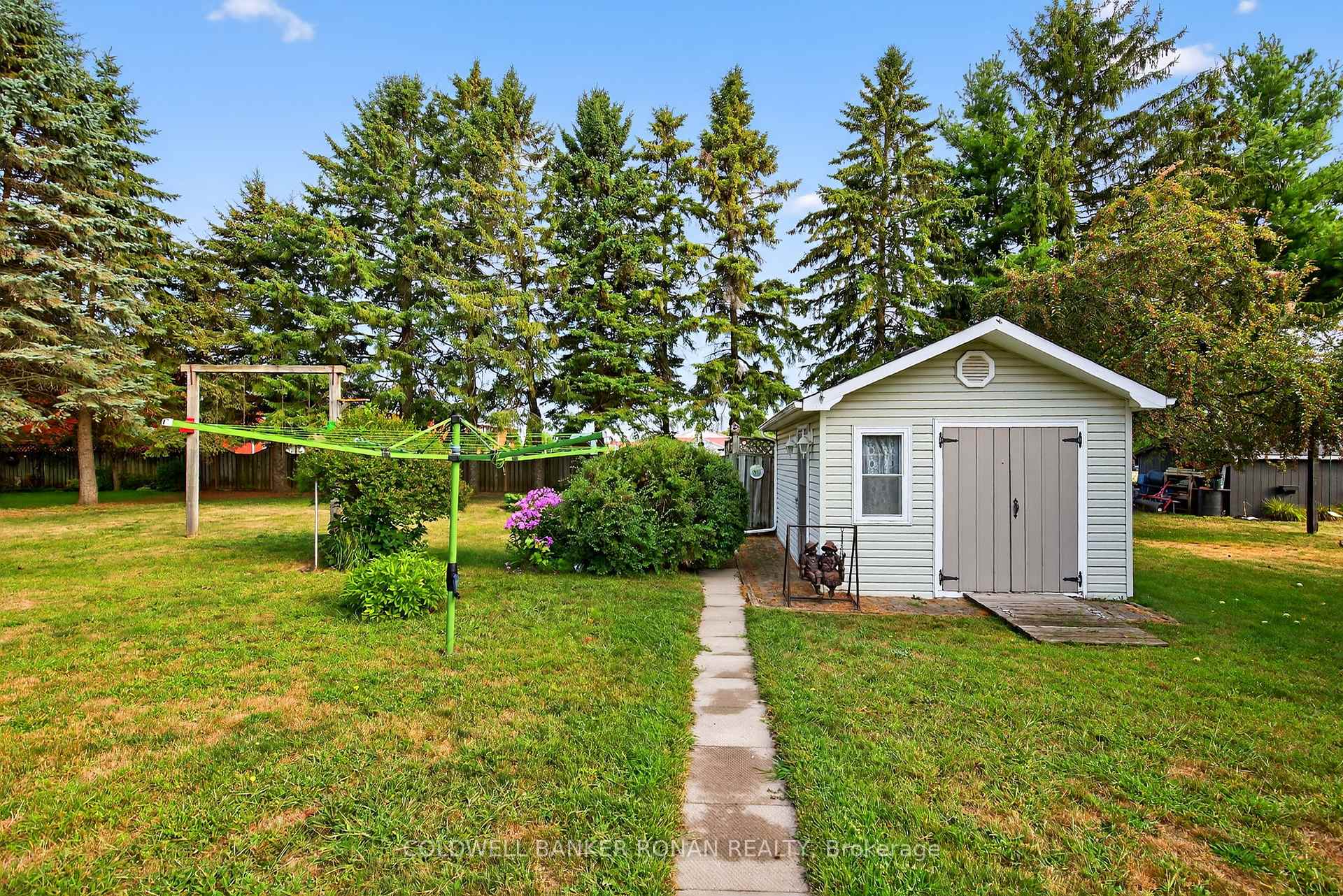 Photo 25 of 8 Douglas Drive, New Tecumseth, Alliston — HOMEH