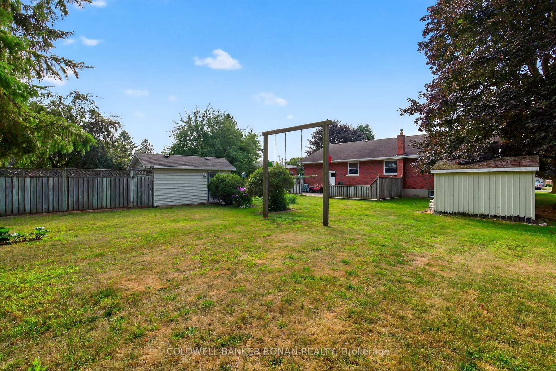Photo 31 of 8 Douglas Drive, New Tecumseth, Alliston — HOMEH