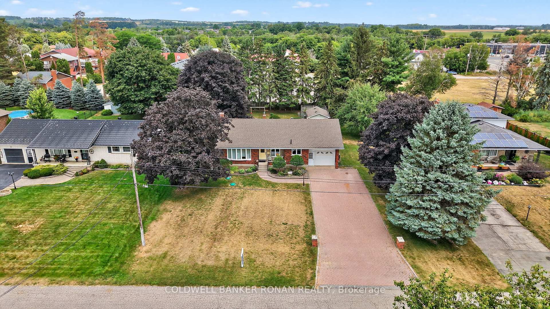 Photo 34 of 8 Douglas Drive, New Tecumseth, Alliston — HOMEH