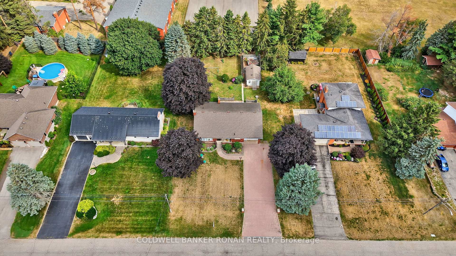 Photo 40 of 8 Douglas Drive, New Tecumseth, Alliston — HOMEH