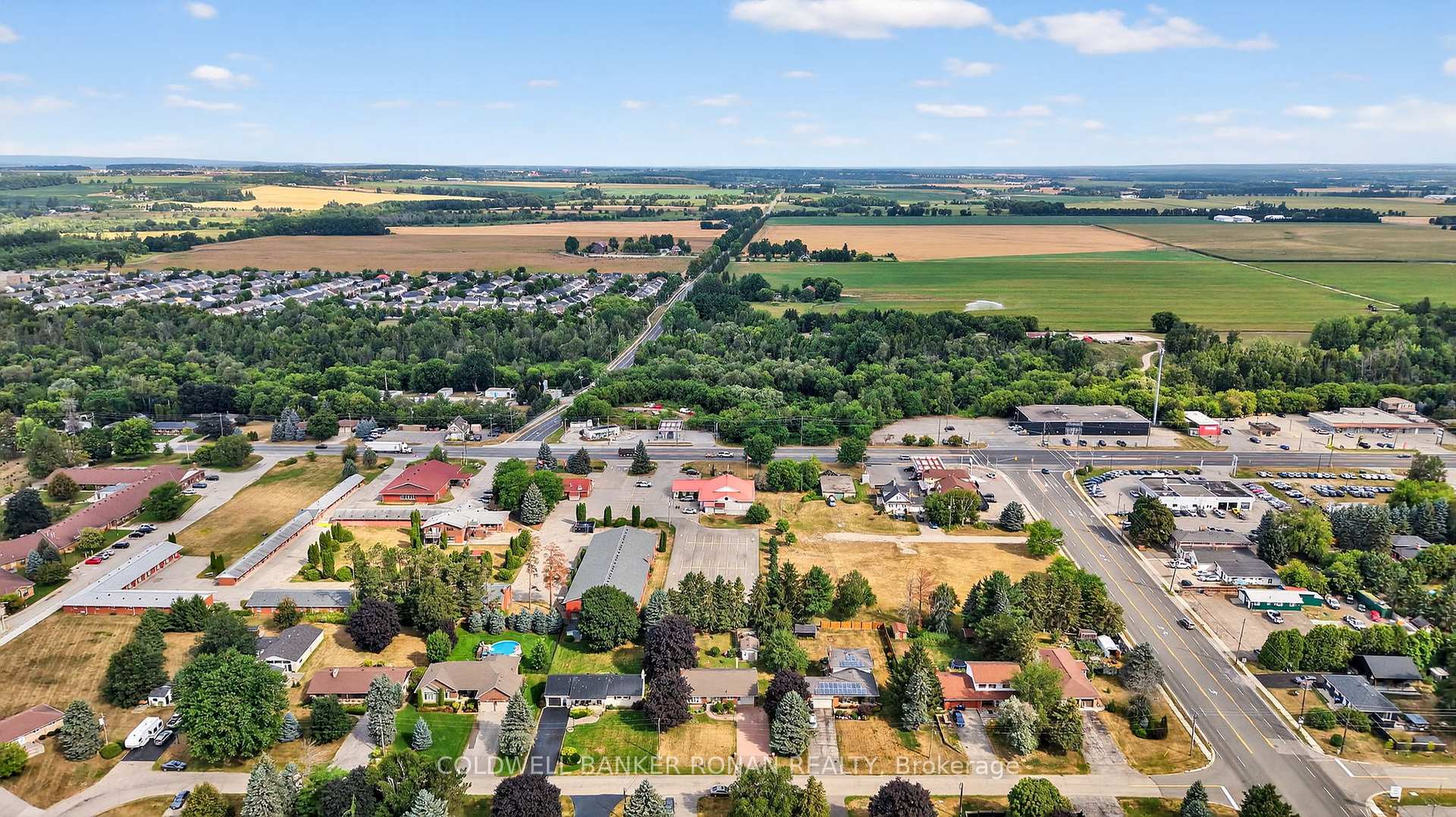 Photo 37 of 8 Douglas Drive, New Tecumseth, Alliston — HOMEH