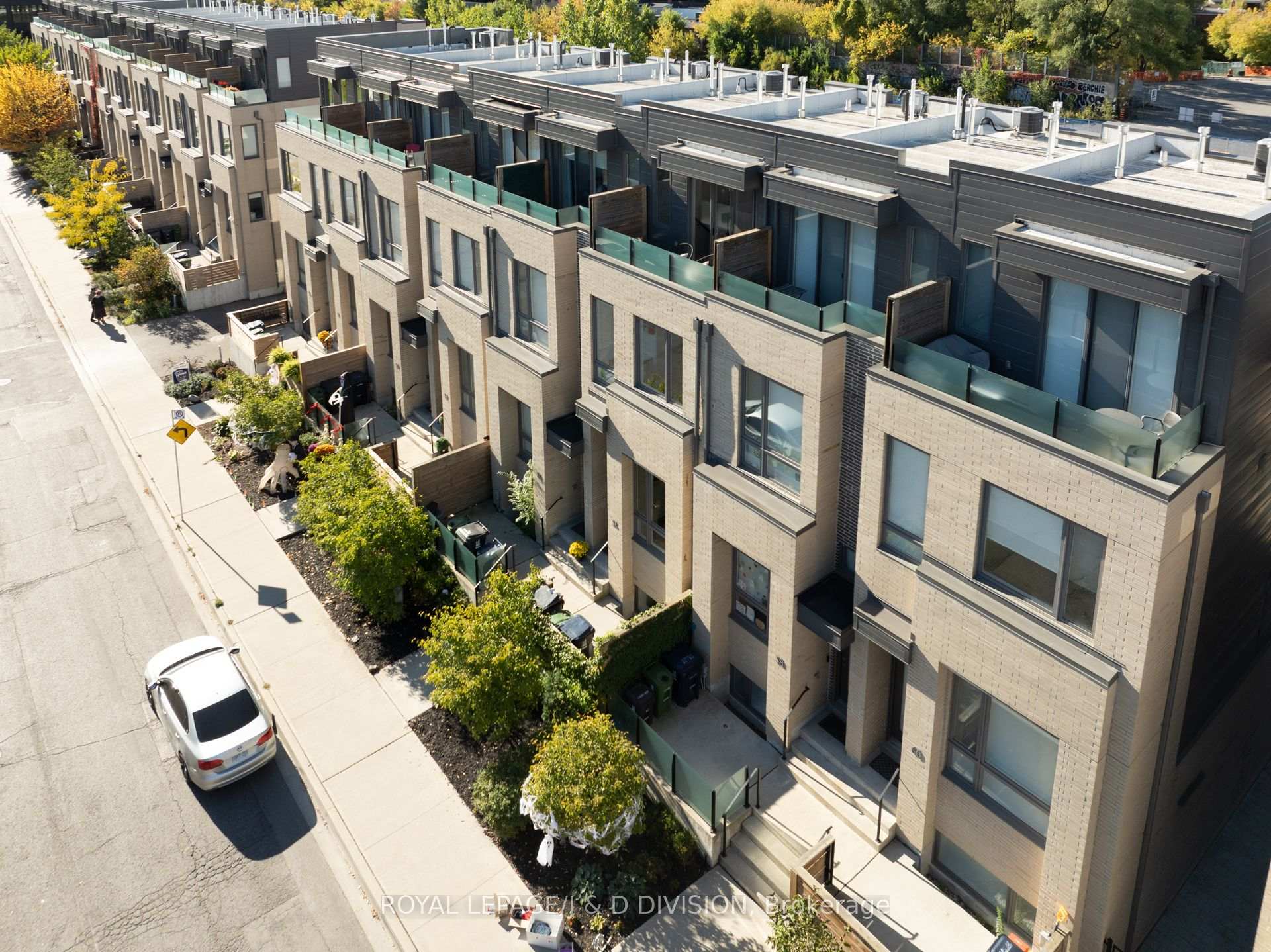 Photo 33 of 56 Perth Avenue, Toronto, Dufferin Grove — HOMEH