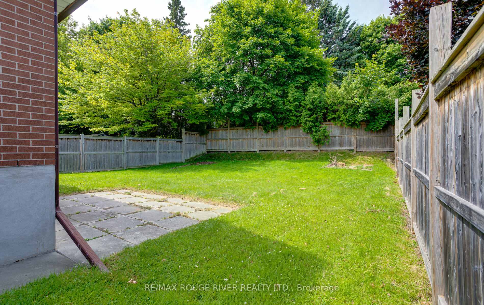 Photo 27 of 690 Central Park Boulevard N, Oshawa, Centennial — HOMEH