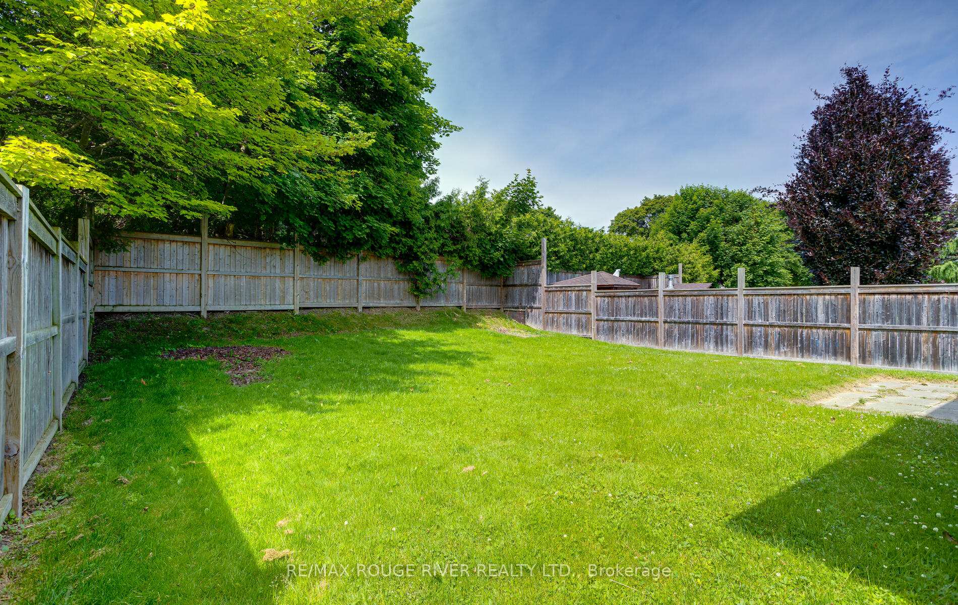 Photo 23 of 690 Central Park Boulevard N, Oshawa, Centennial — HOMEH