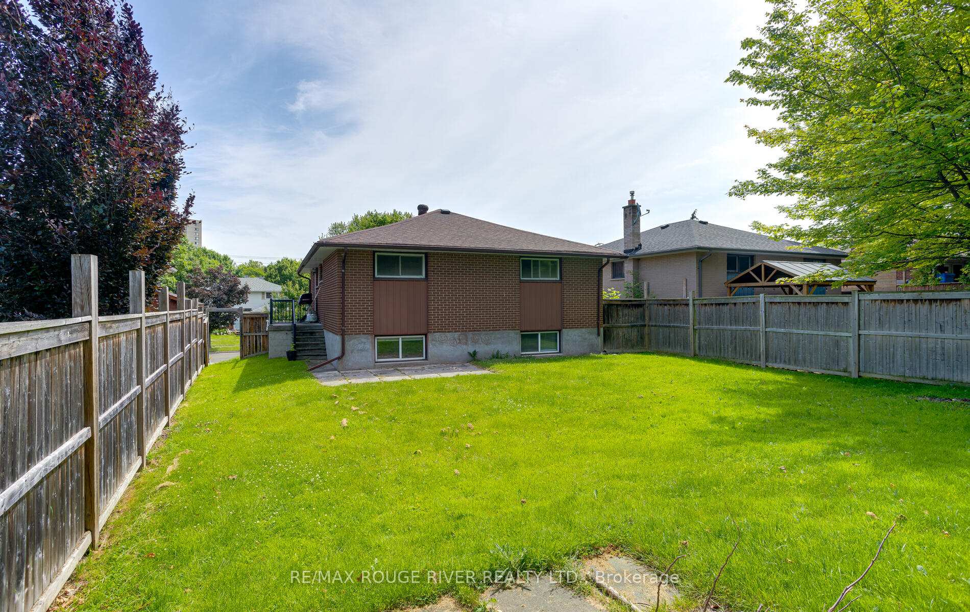 Photo 24 of 690 Central Park Boulevard N, Oshawa, Centennial — HOMEH