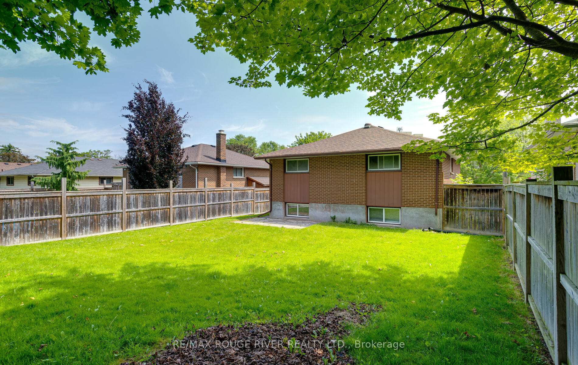 Photo 32 of 690 Central Park Boulevard N, Oshawa, Centennial — HOMEH