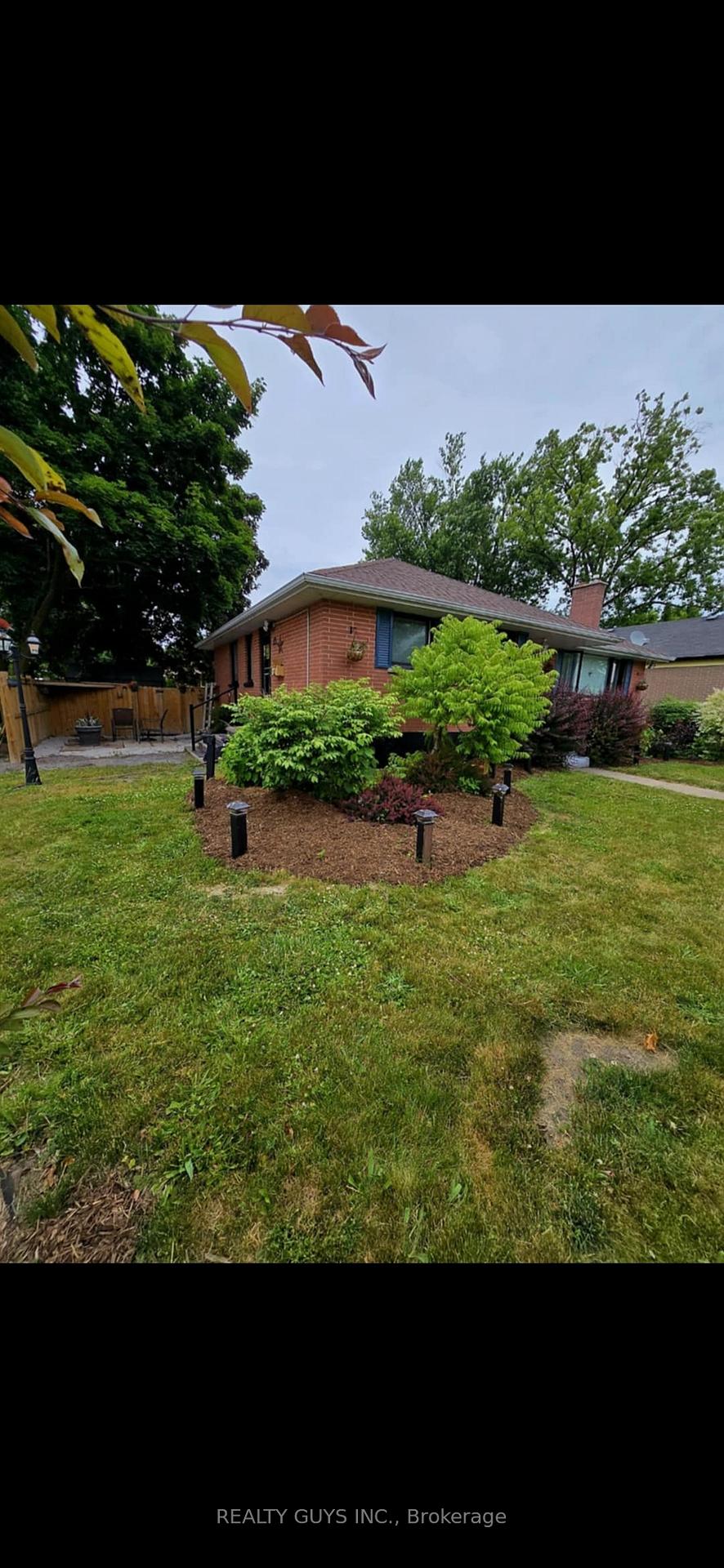 Photo 11 of 650 Crawford Drive, Peterborough, Otonabee Ward 1 — HOMEH