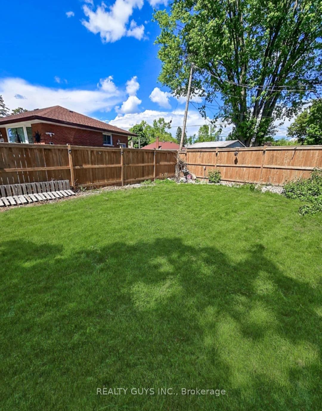 Photo 12 of 650 Crawford Drive, Peterborough, Otonabee Ward 1 — HOMEH