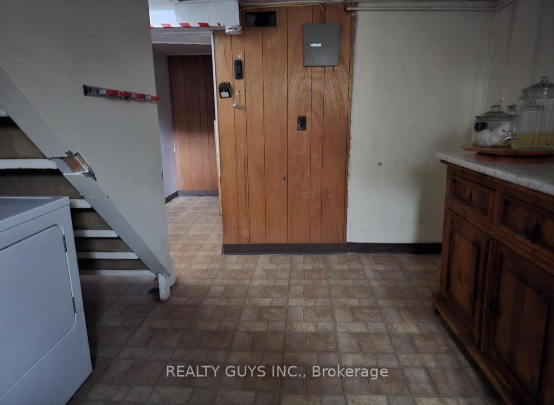 Photo 28 of 650 Crawford Drive, Peterborough, Otonabee Ward 1 — HOMEH