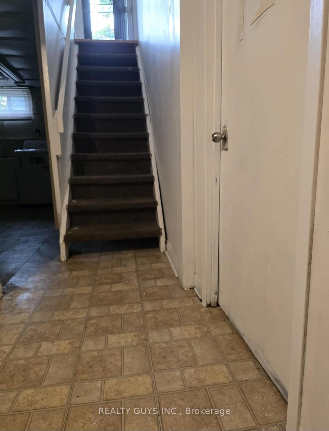 Photo 7 of 650 Crawford Drive, Peterborough, Otonabee Ward 1 — HOMEH