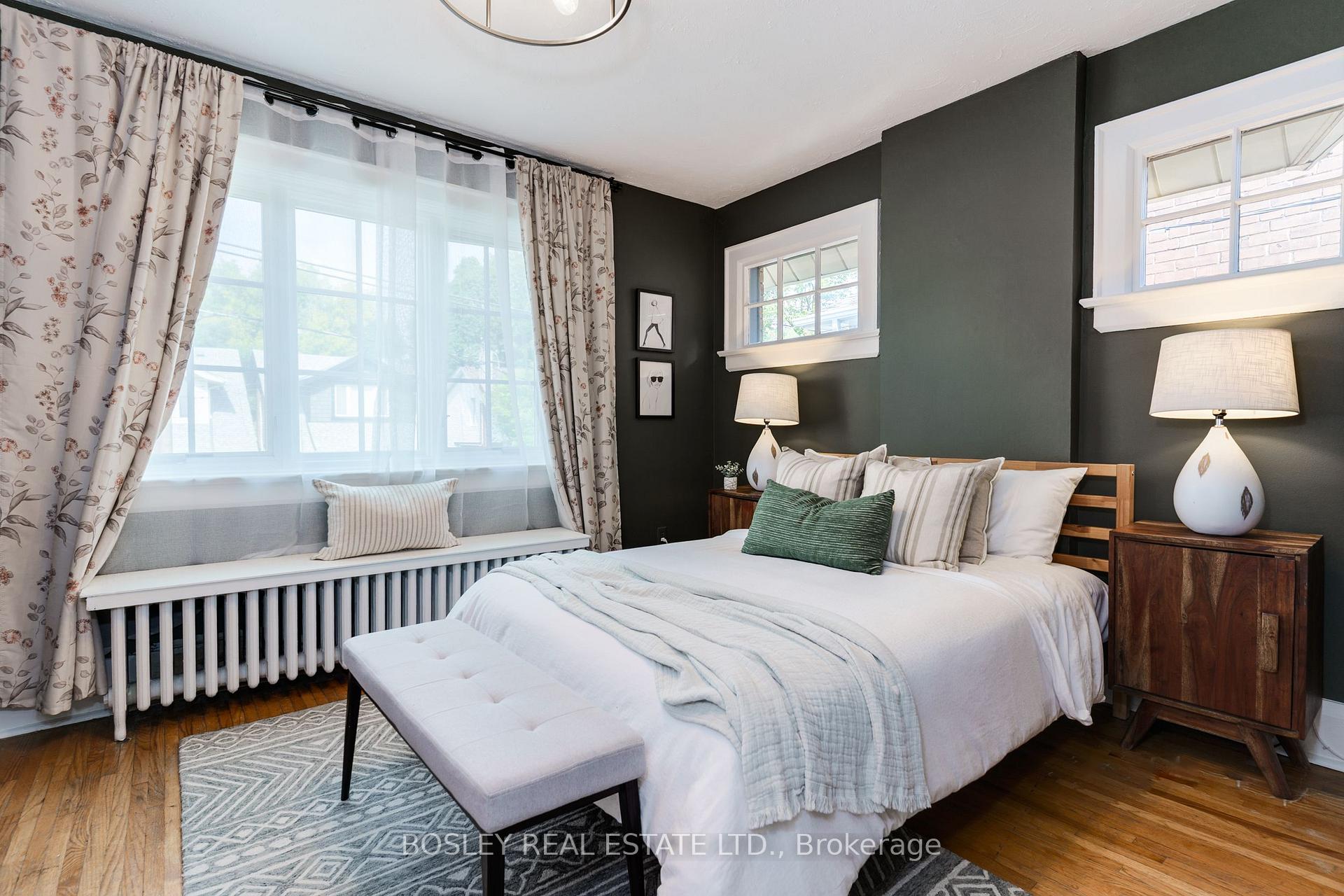 Photo 21 of 43 Eastwood Road, Toronto, Woodbine Corridor — HOMEH