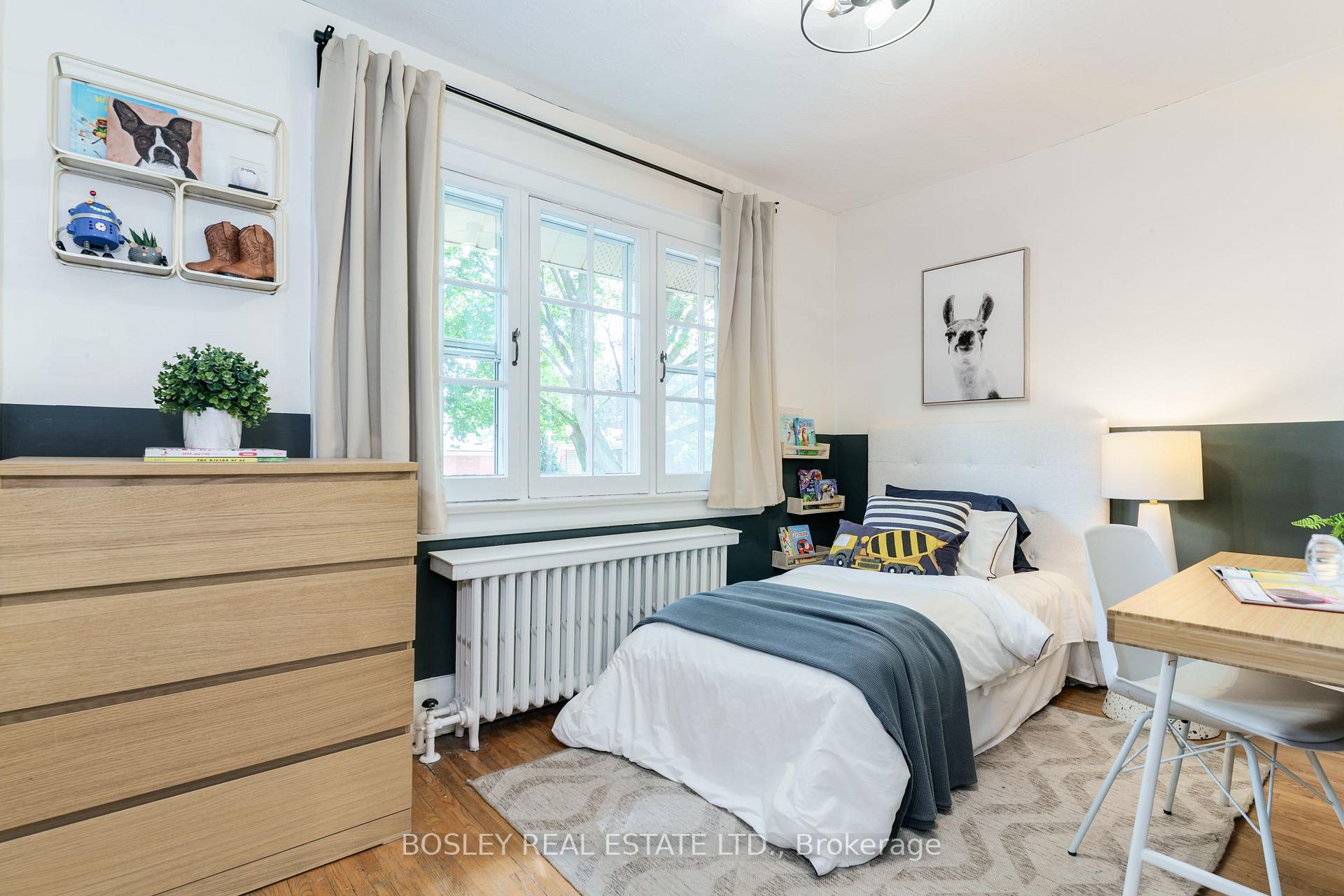 Photo 17 of 43 Eastwood Road, Toronto, Woodbine Corridor — HOMEH