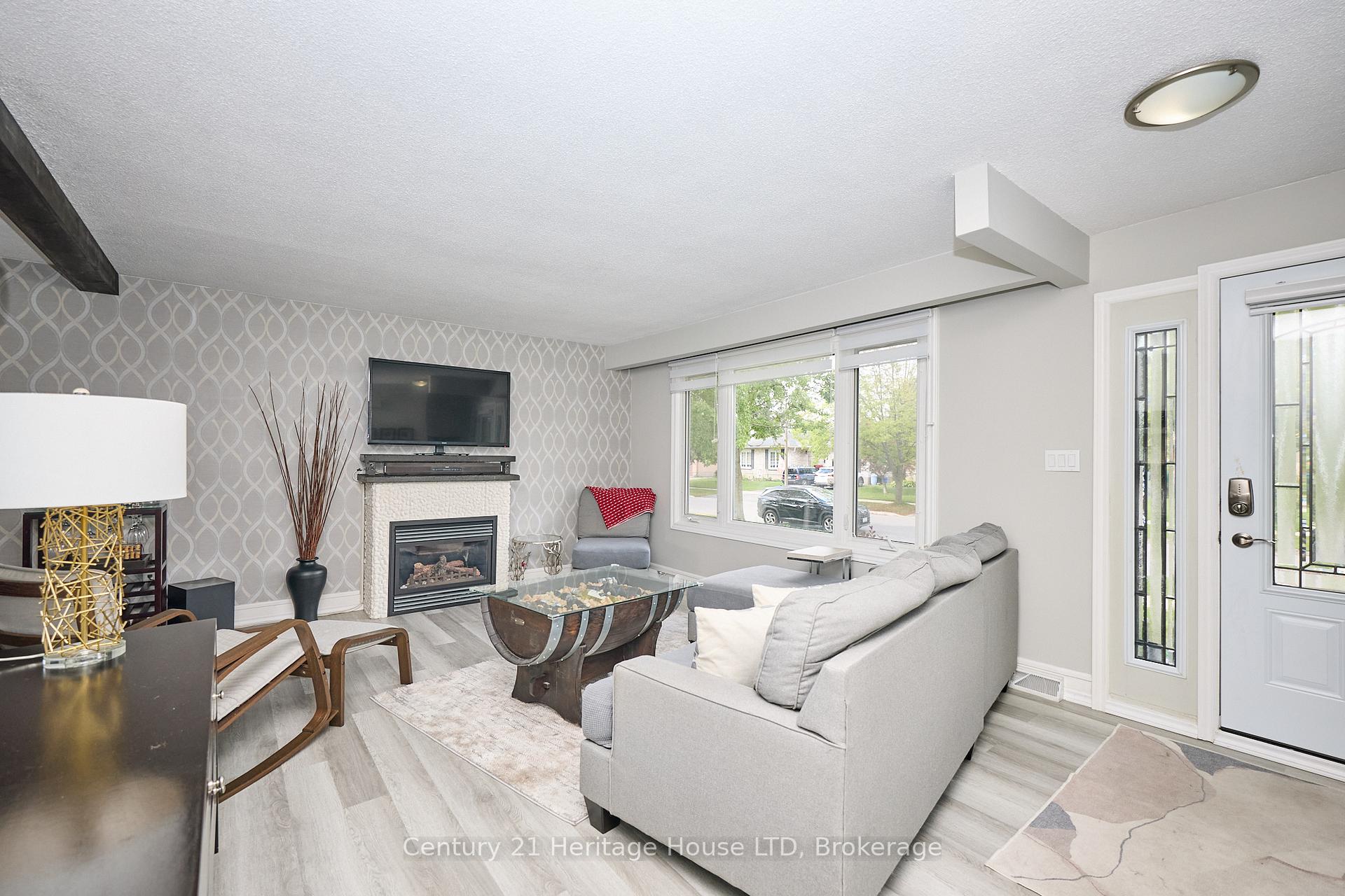 Photo 3 of 48 Loyalist Drive, Welland, Prince Charles — HOMEH