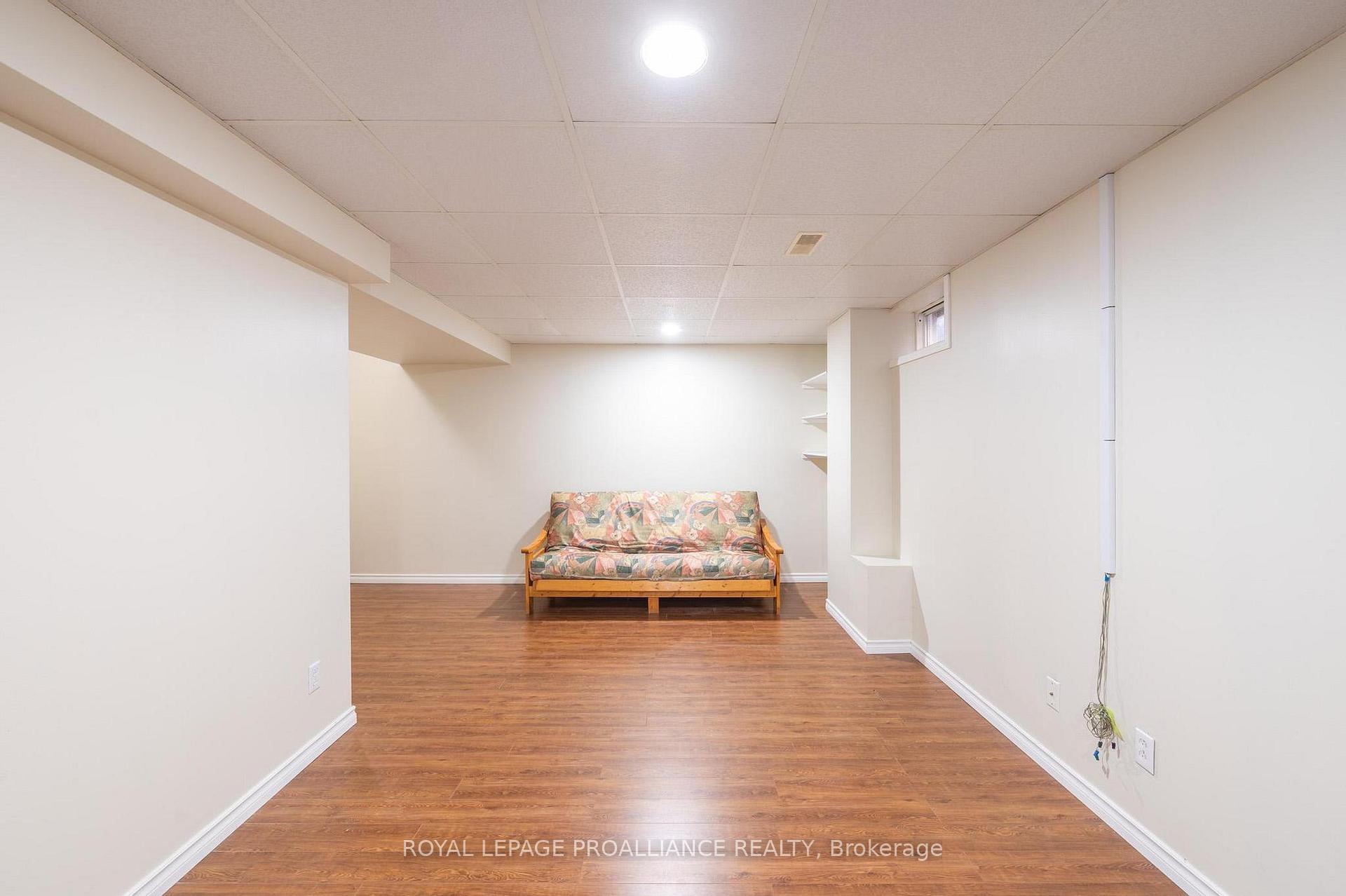 Photo 7 of 7 Fieldcrest Avenue, Clarington, Courtice — HOMEH