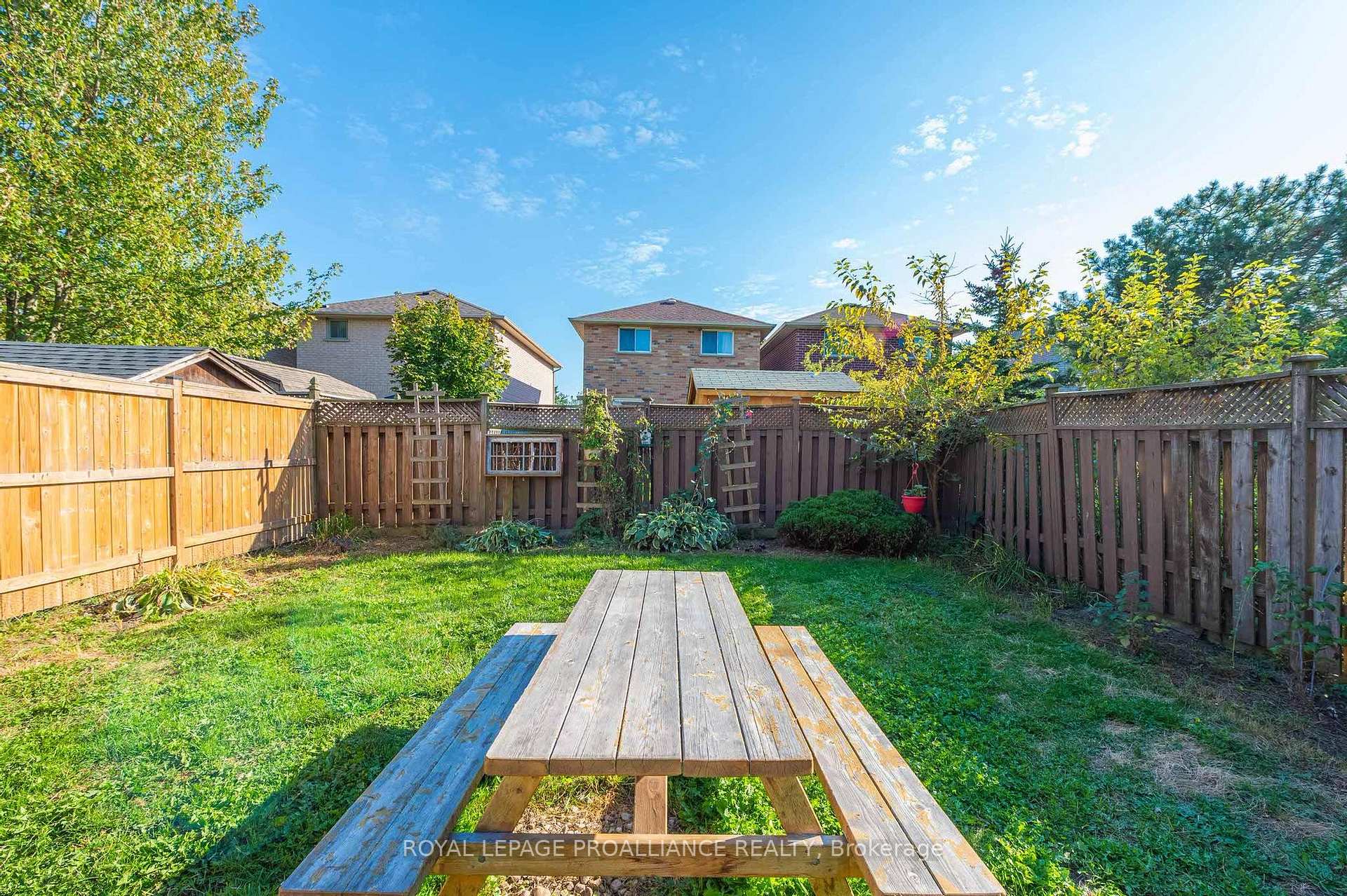 Photo 20 of 7 Fieldcrest Avenue, Clarington, Courtice — HOMEH