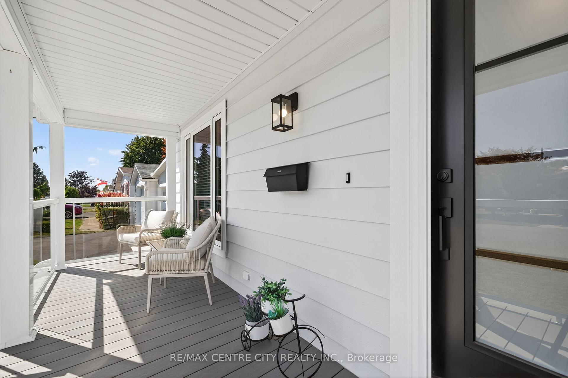 Photo 5 of 19 Miller Street, Strathroy-Caradoc, SW — HOMEH