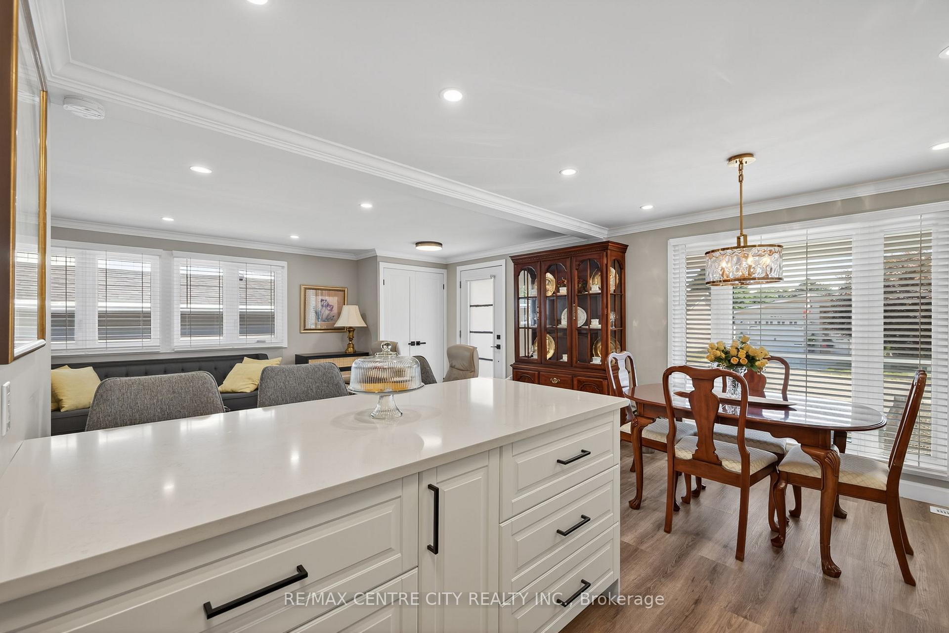 Photo 15 of 19 Miller Street, Strathroy-Caradoc, SW — HOMEH