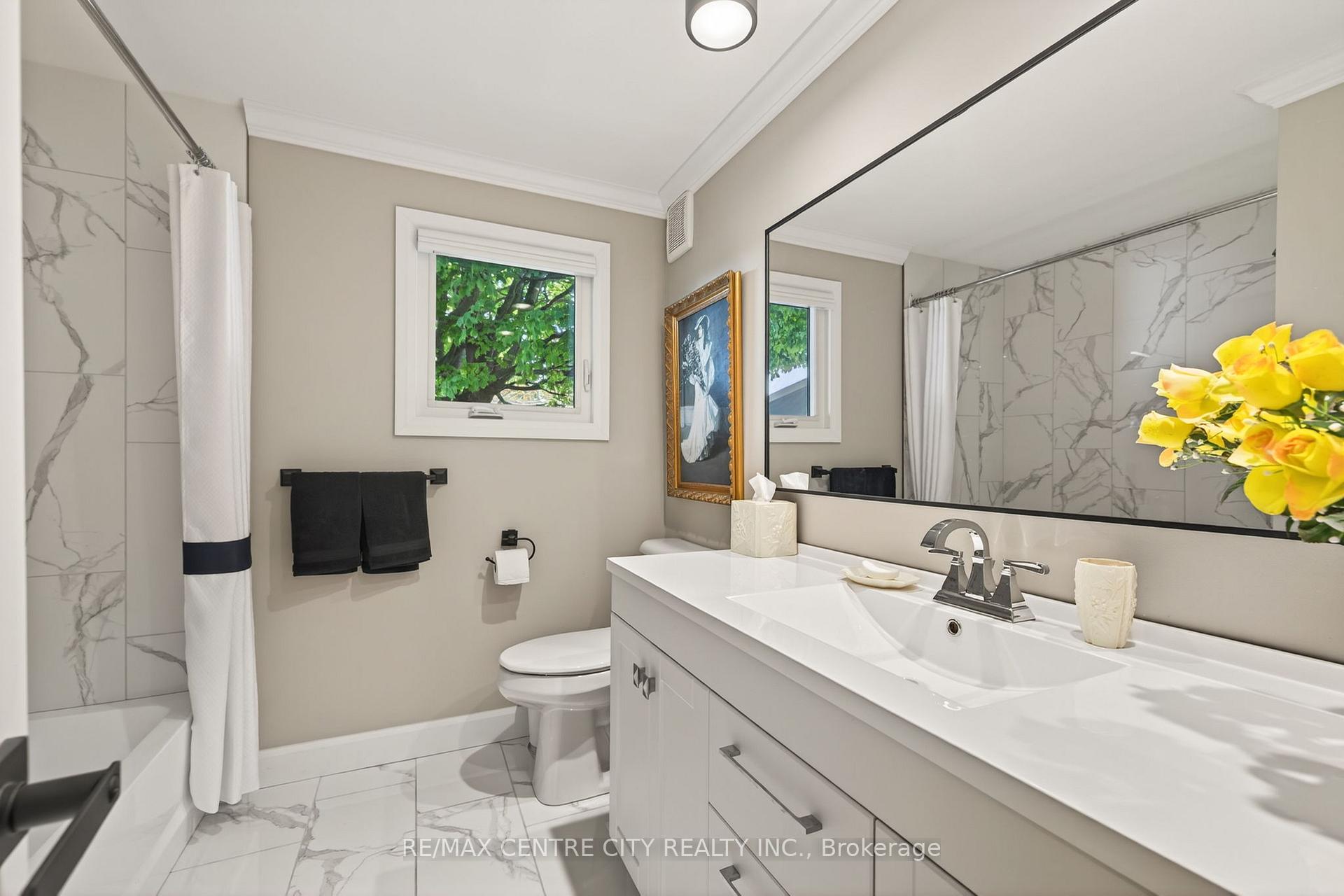 Photo 25 of 19 Miller Street, Strathroy-Caradoc, SW — HOMEH
