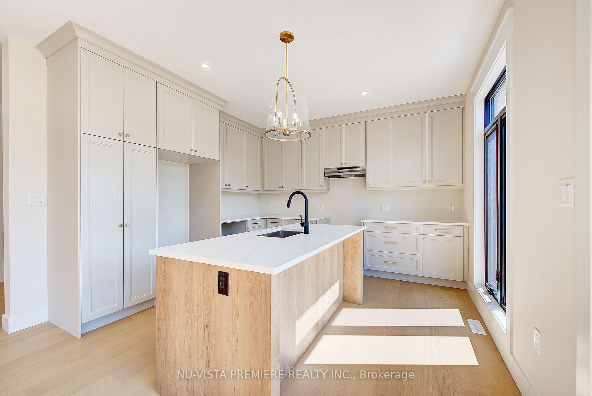 Photo 7 of 121 Harvest Lane, Thames Centre, Dorchester — HOMEH