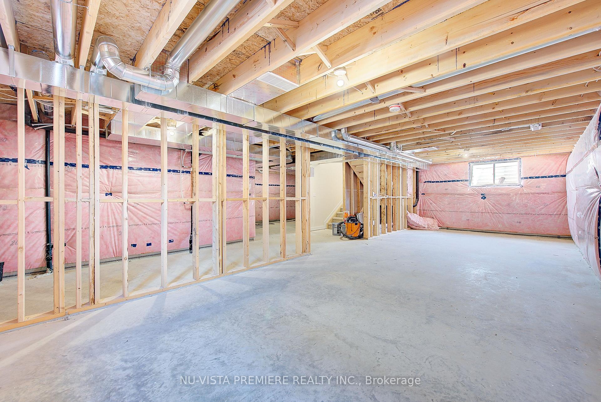 Photo 35 of 121 Harvest Lane, Thames Centre, Dorchester — HOMEH