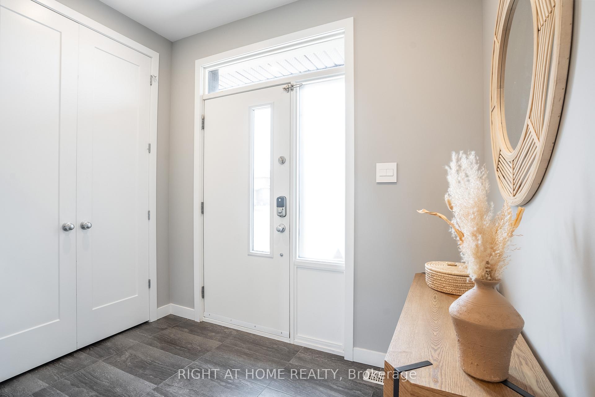 Photo 24 of 345 Andalusian Crescent, Ottawa, Kanata - Emerald Meadows/Trailwest — HOMEH