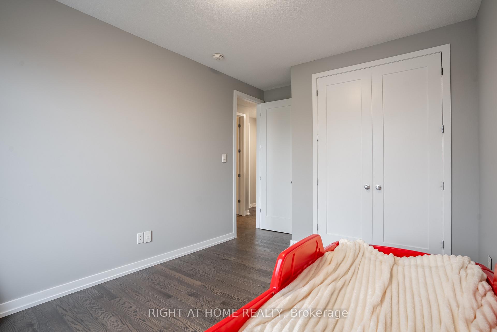 Photo 33 of 345 Andalusian Crescent, Ottawa, Kanata - Emerald Meadows/Trailwest — HOMEH