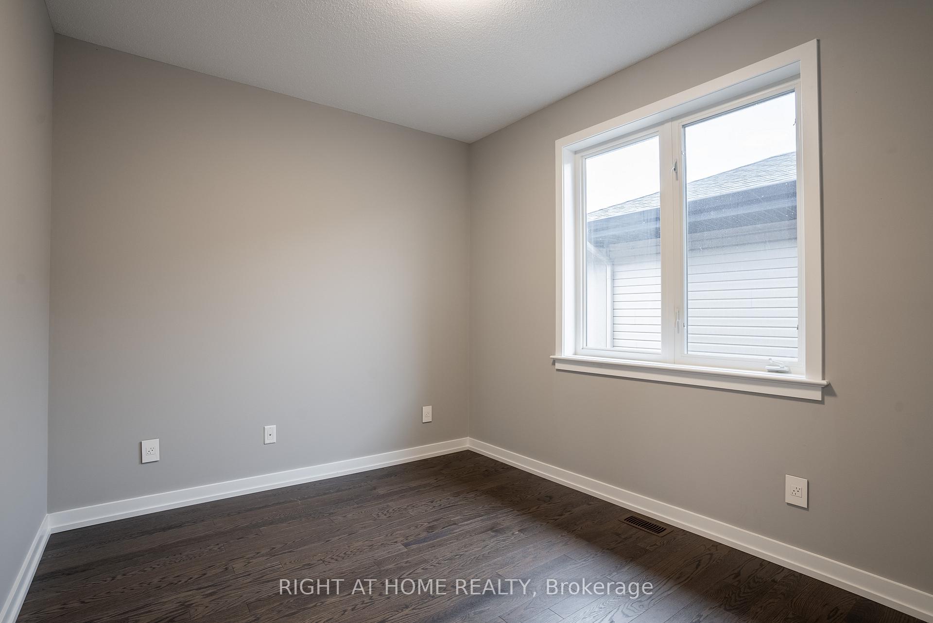 Photo 19 of 345 Andalusian Crescent, Ottawa, Kanata - Emerald Meadows/Trailwest — HOMEH