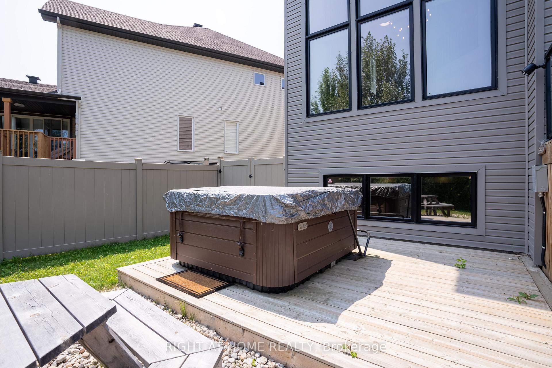 Photo 38 of 345 Andalusian Crescent, Ottawa, Kanata - Emerald Meadows/Trailwest — HOMEH