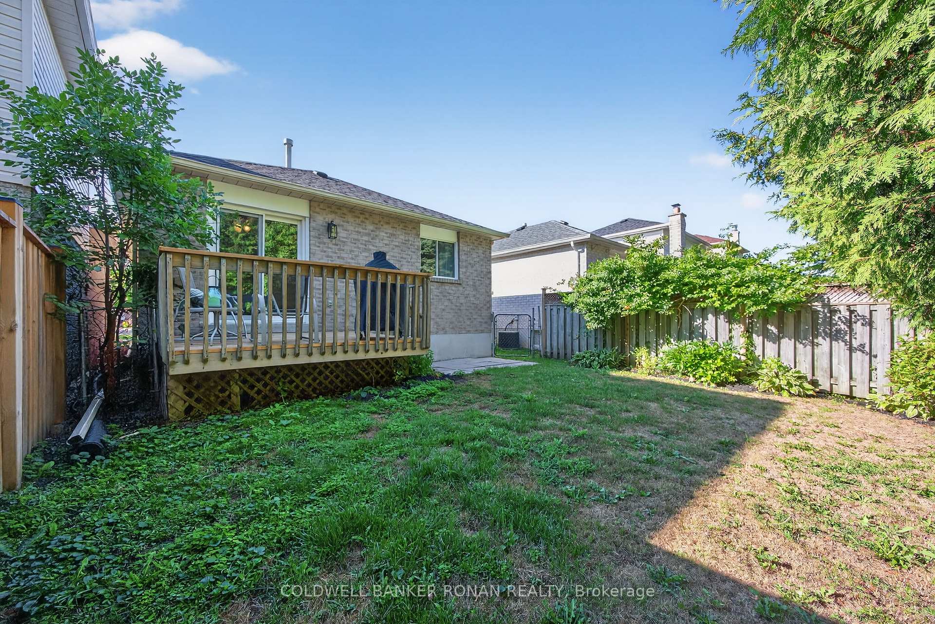 Photo 32 of 87 Gray Avenue, New Tecumseth, Alliston — HOMEH
