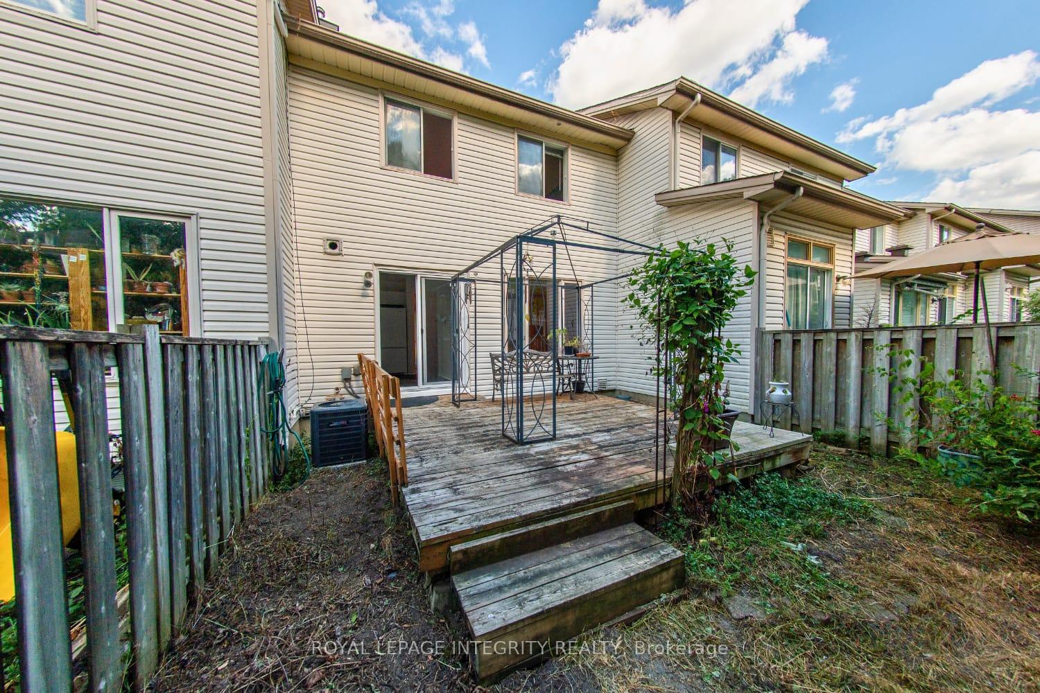 Photo 10 of 242 Beatrice Drive, Ottawa, Barrhaven - Longfields — HOMEH