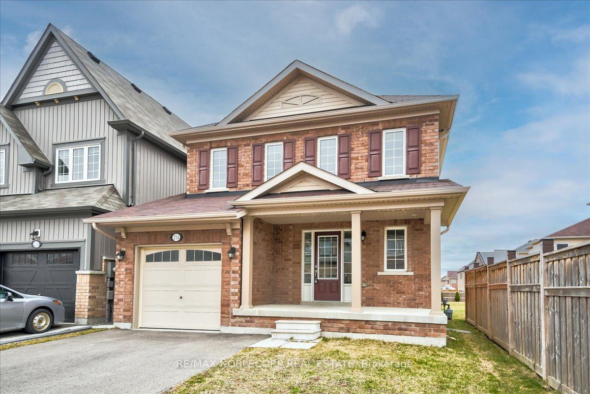 Photo 5 of 214 Bruce Cameron Drive, Clarington, Bowmanville — HOMEH