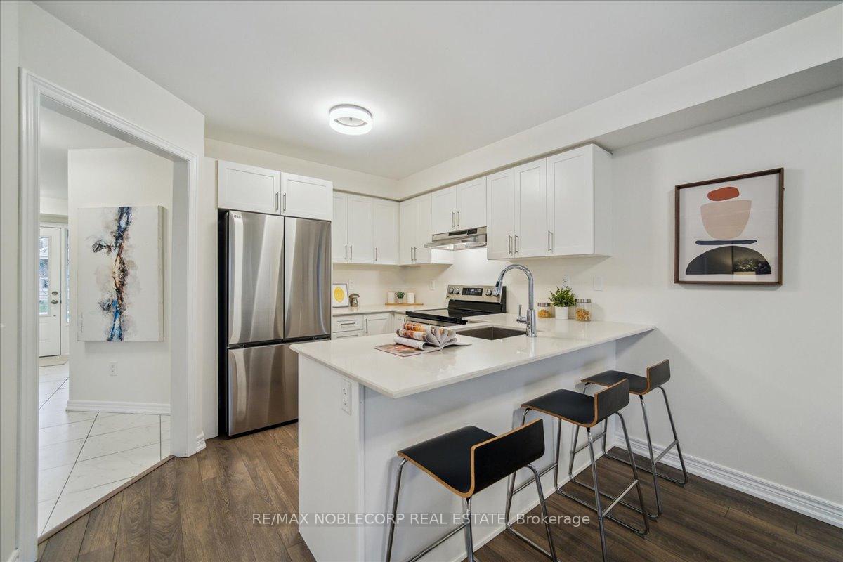 Photo 19 of 214 Bruce Cameron Drive, Clarington, Bowmanville — HOMEH