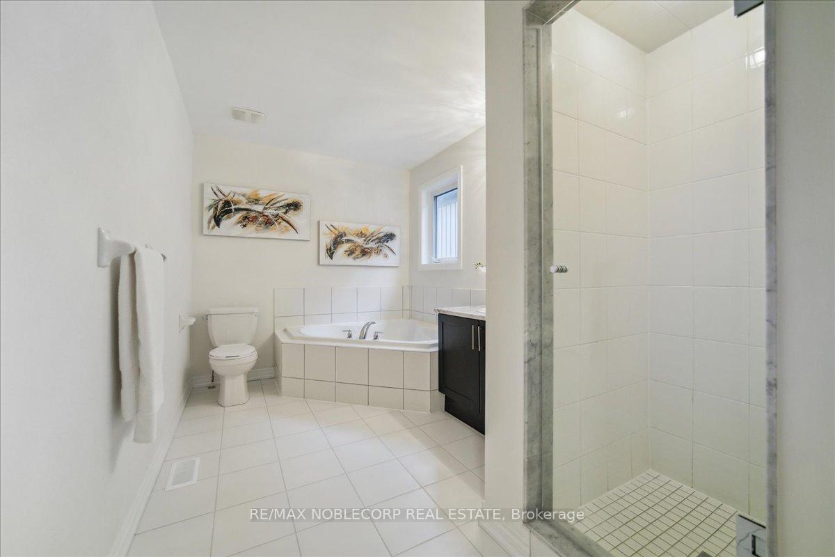 Photo 24 of 214 Bruce Cameron Drive, Clarington, Bowmanville — HOMEH