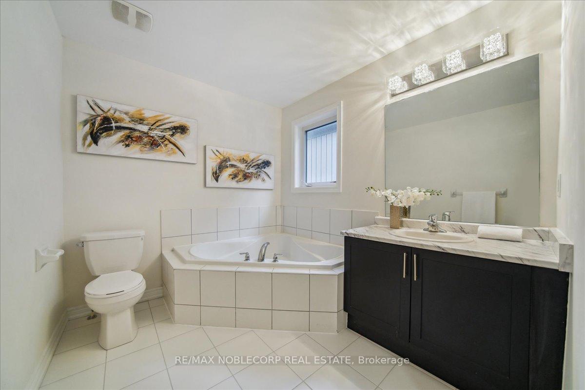 Photo 36 of 214 Bruce Cameron Drive, Clarington, Bowmanville — HOMEH