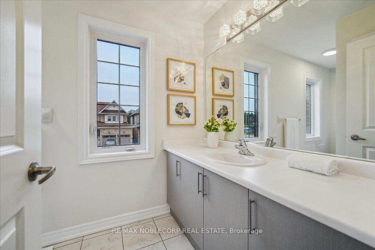 Photo 29 of 214 Bruce Cameron Drive, Clarington, Bowmanville — HOMEH