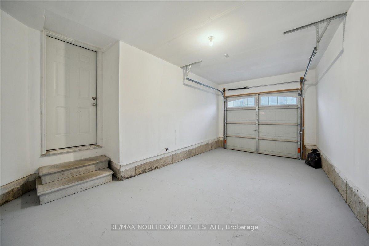 Photo 31 of 214 Bruce Cameron Drive, Clarington, Bowmanville — HOMEH