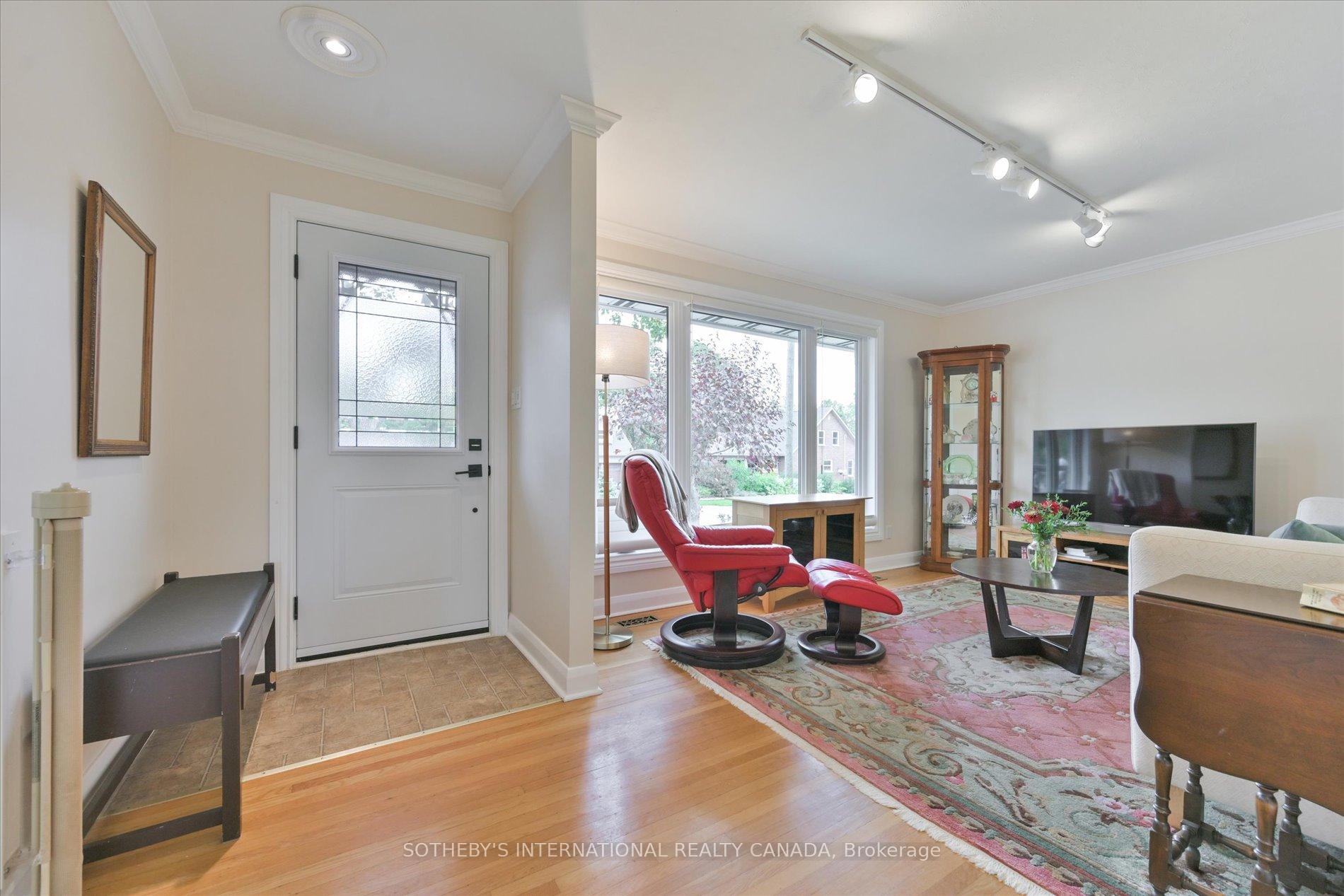 Photo 9 of 8 Aleda Street, Barrie, Sunnidale — HOMEH