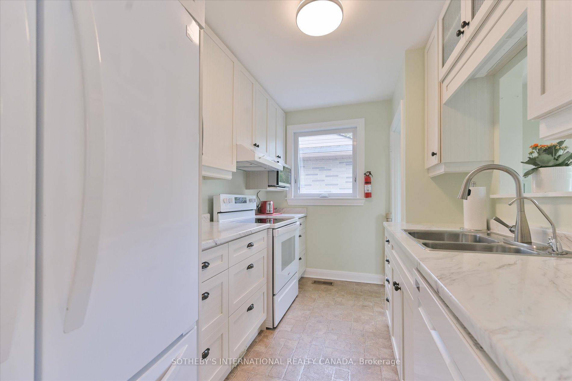 Photo 23 of 8 Aleda Street, Barrie, Sunnidale — HOMEH