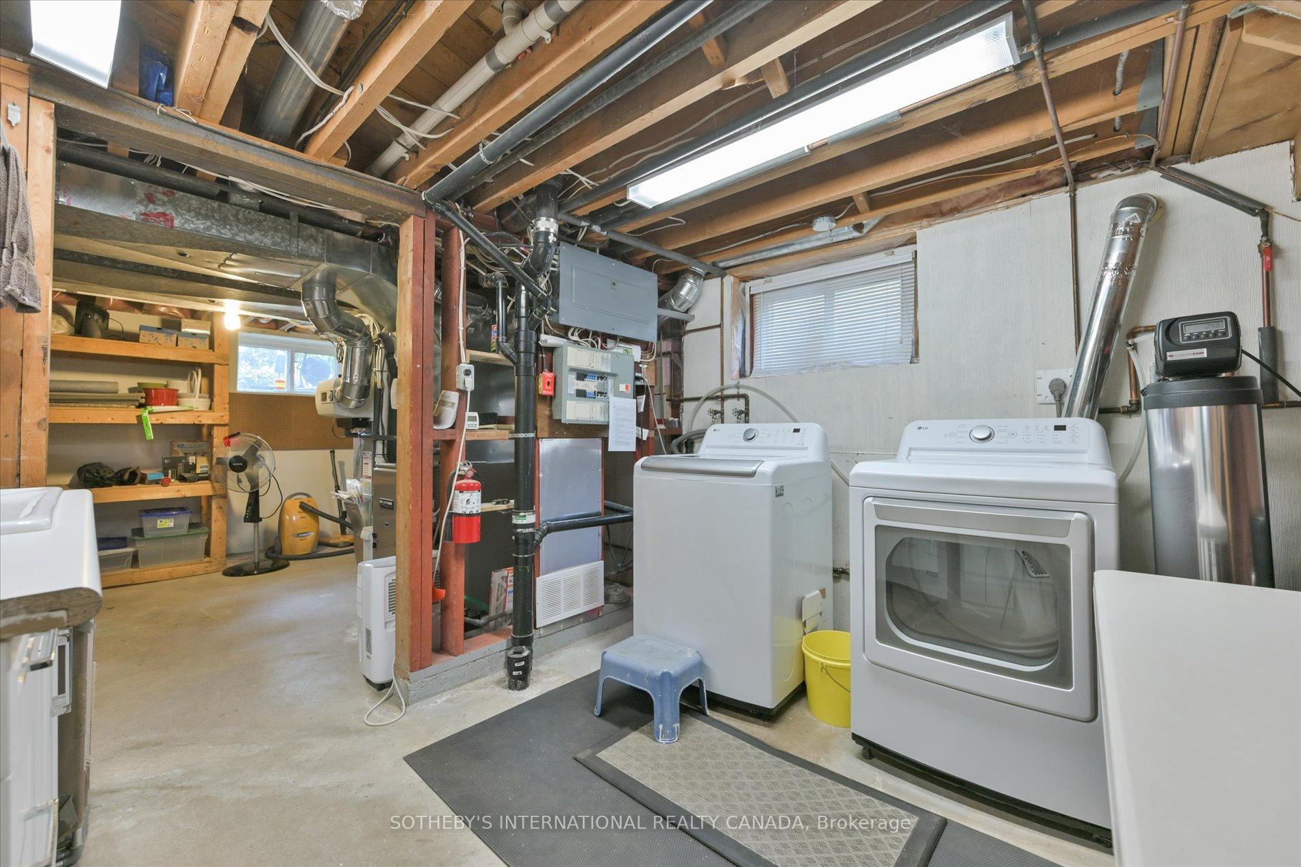 Photo 24 of 8 Aleda Street, Barrie, Sunnidale — HOMEH